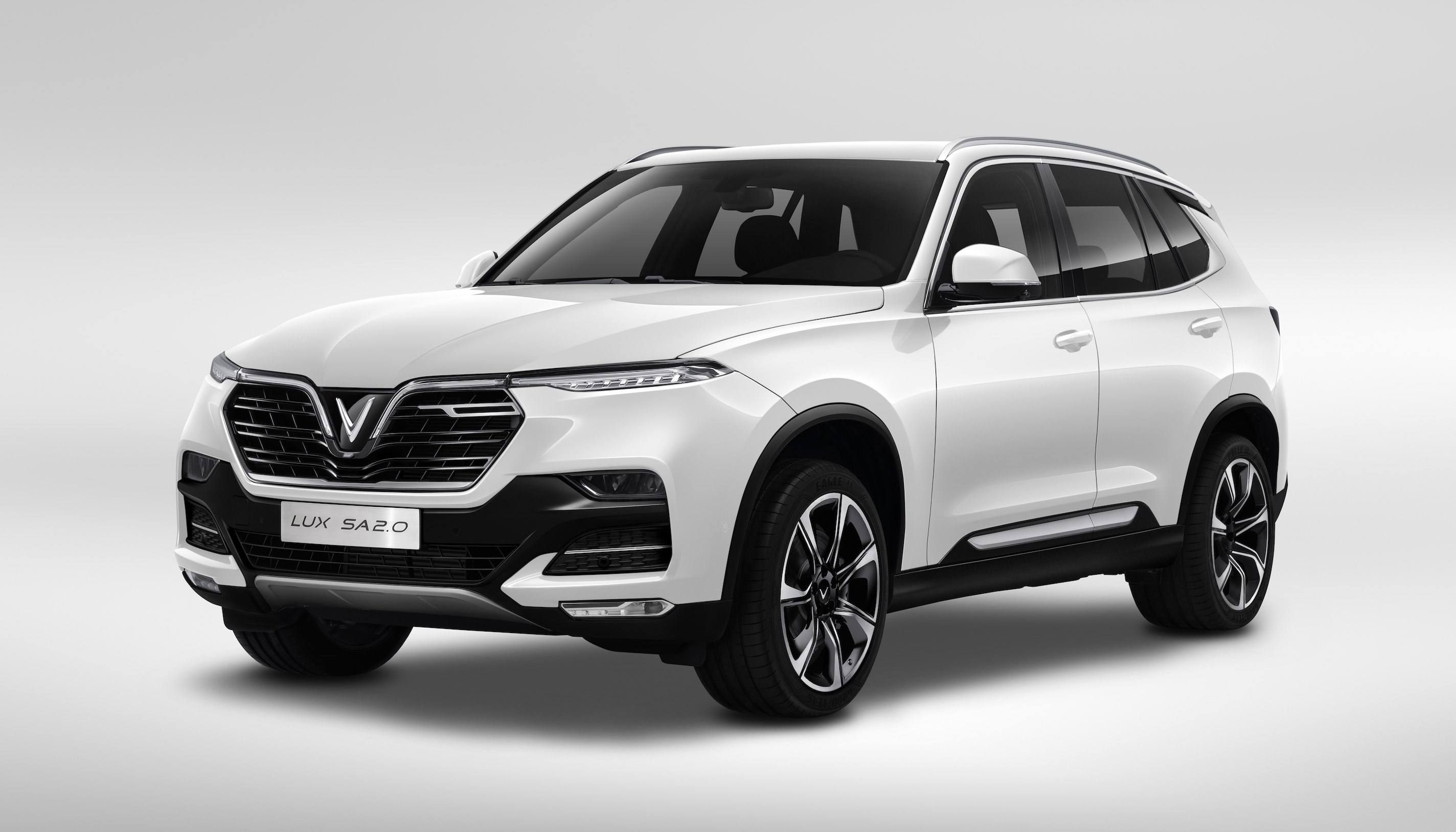 3 phiên bản xe VinFast Lux SA2.0 khác nhau như thế nào