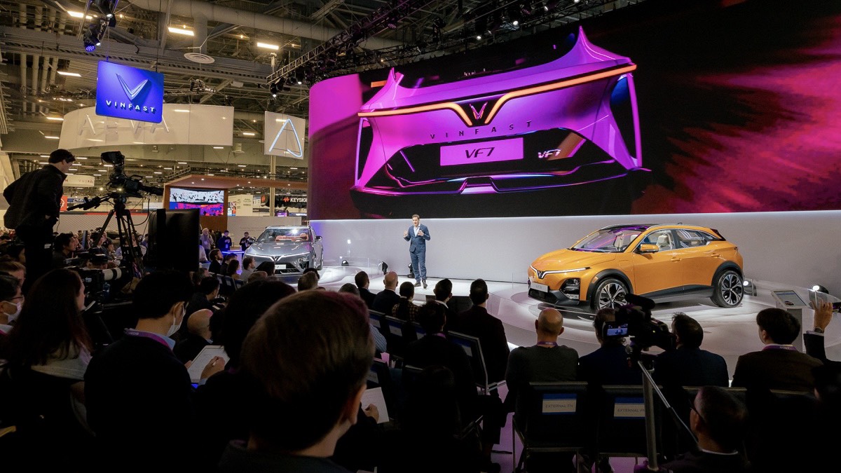 VinFast announces VF 6 and VF 7 all-electric crossover specs early reservations to begin in March 2023