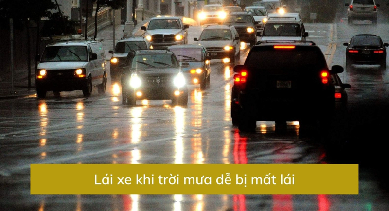 Xe mất lái 2