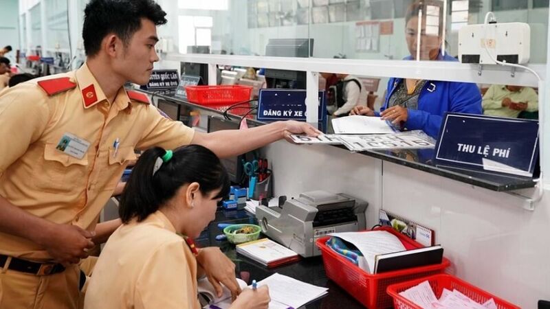bấm biển số xe ô tô TPHCM
