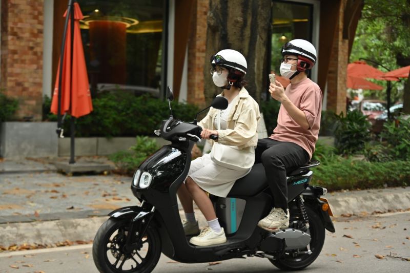 Năm 2024 bao nhiêu tuổi được đi xe máy điện