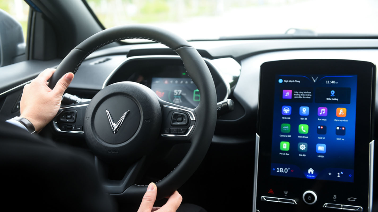 cách tấp xe vào lề phải thumb
