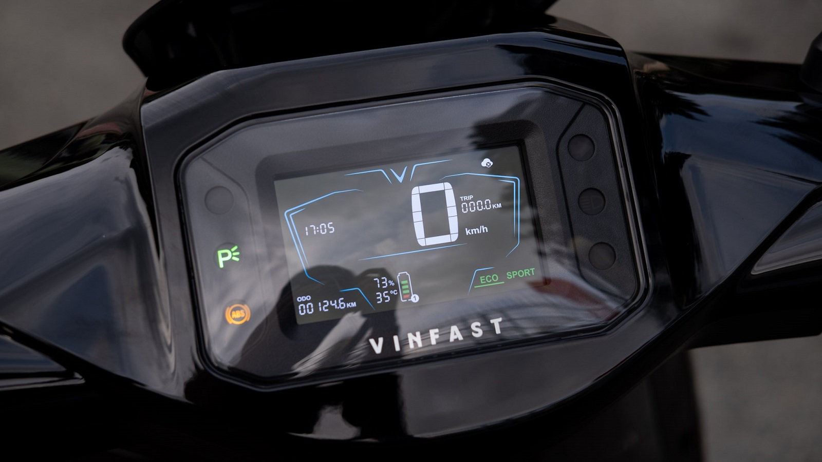cụm đồng hồ hiển thị HMI của xe VinFast Theon S