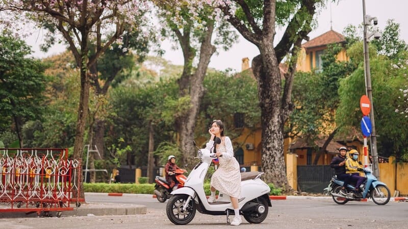 Du lịch bằng xe máy điện
