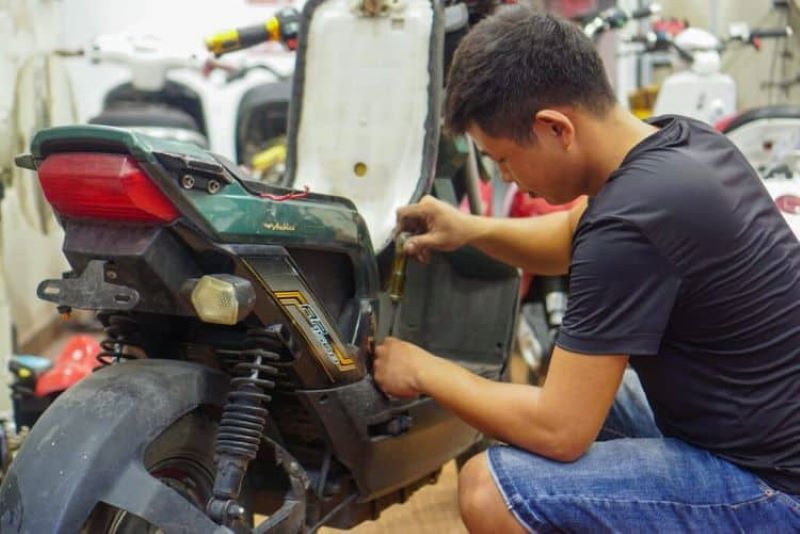 Nhận biết các lỗi và cách sửa xe điện tại nhà