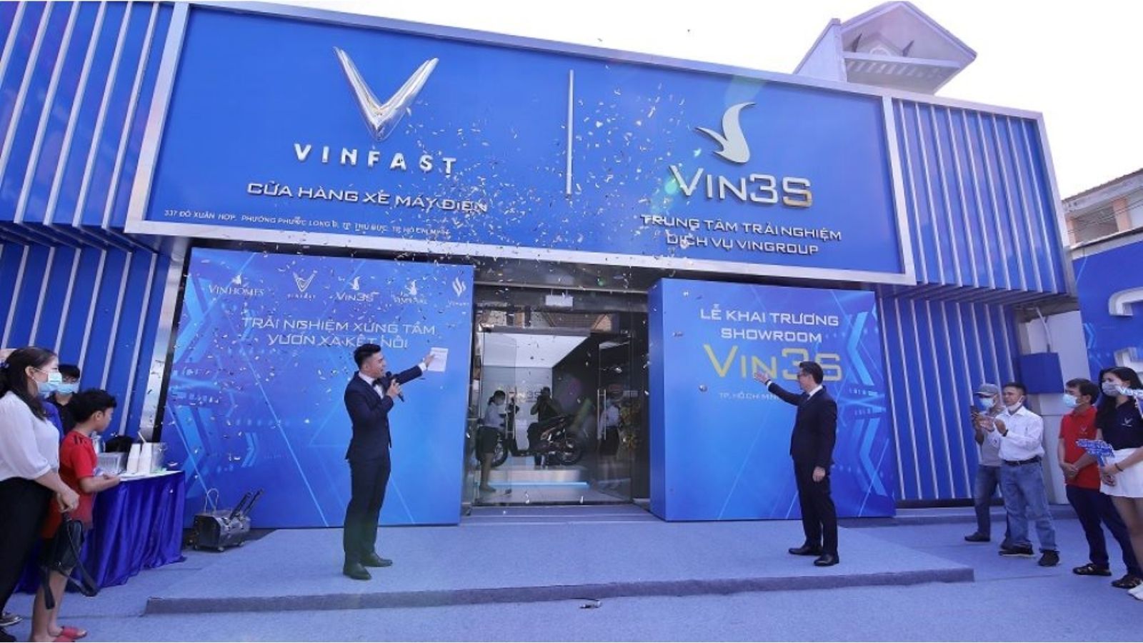 Mua xe điện VinFast