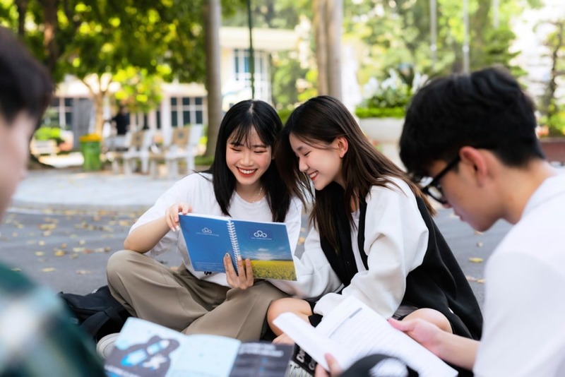 quà tặng đỗ đại học sách