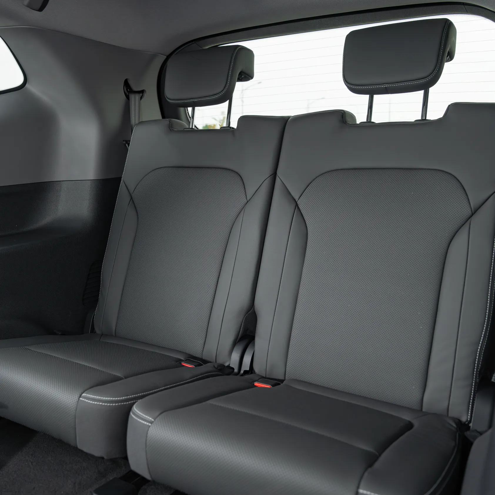 Nội thất VinFast VF MPV 7 1
