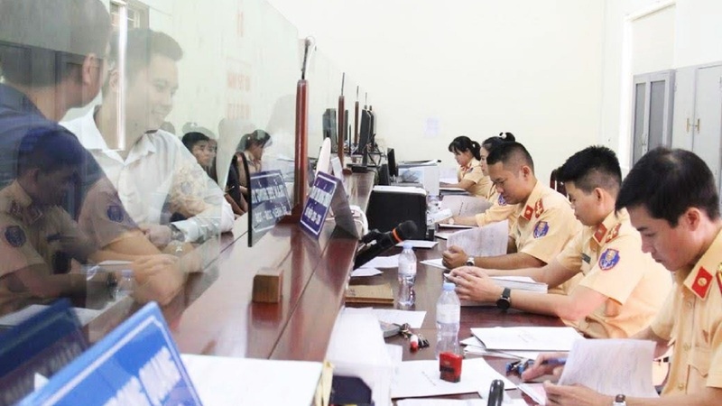 Thay đổi điểm đăng ký xe ô tô tại Hà Nội