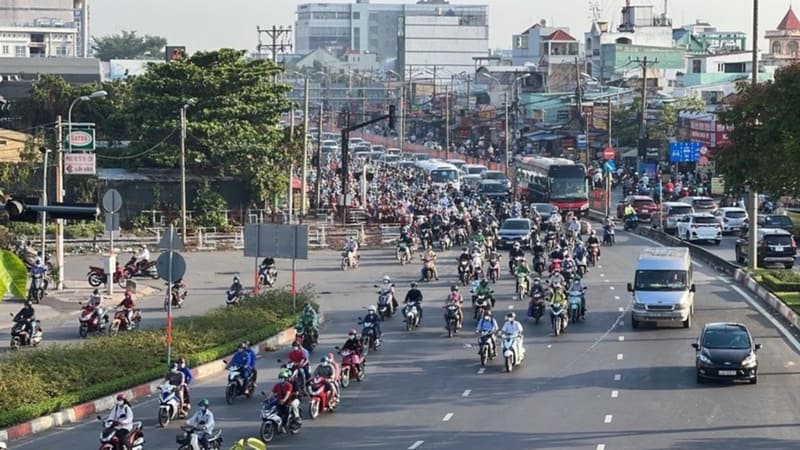 Tốc độ xe máy trên đường quốc lộ 1a