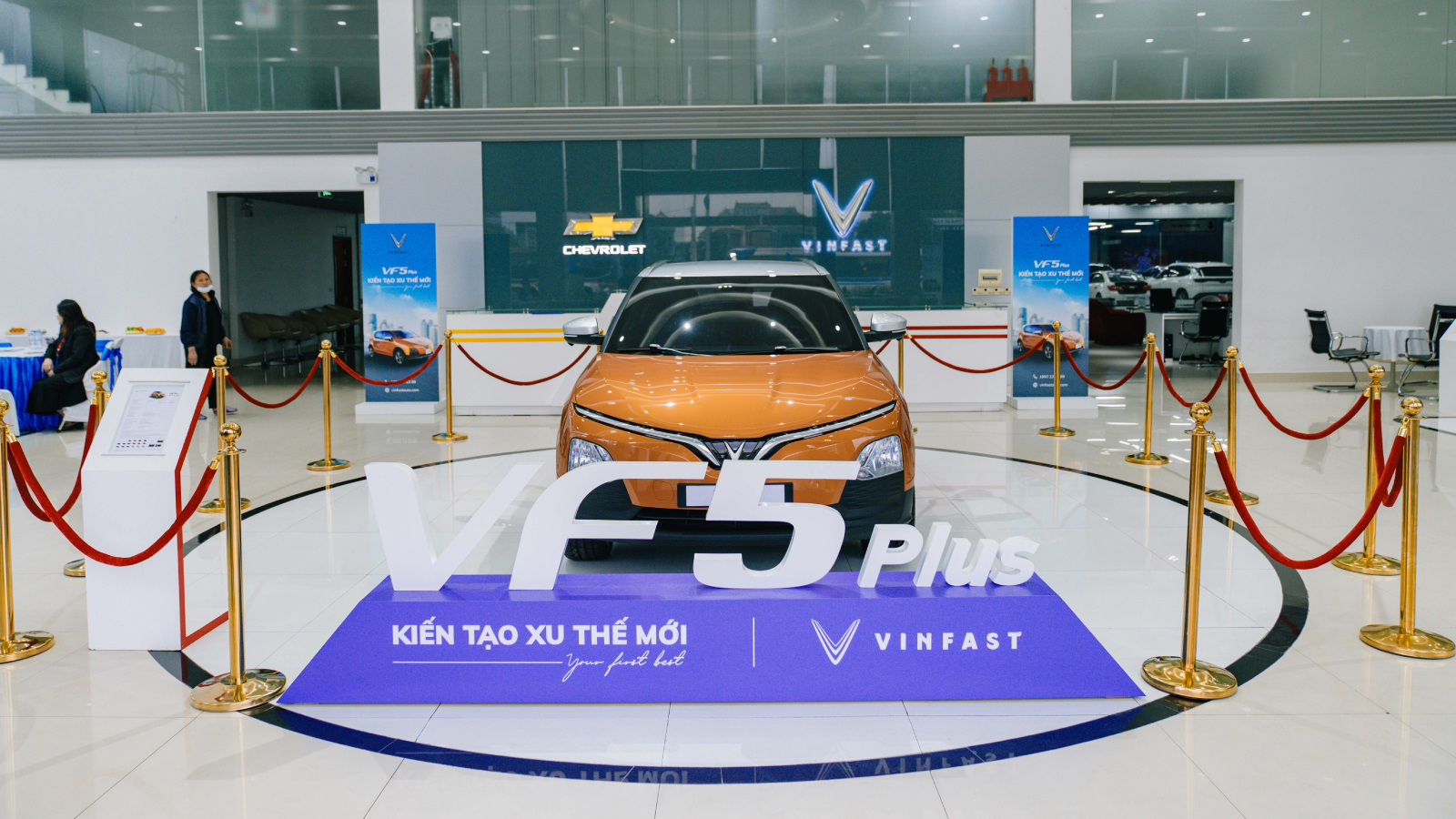 trưng bày VF 5 Plus tại Vinh thumb