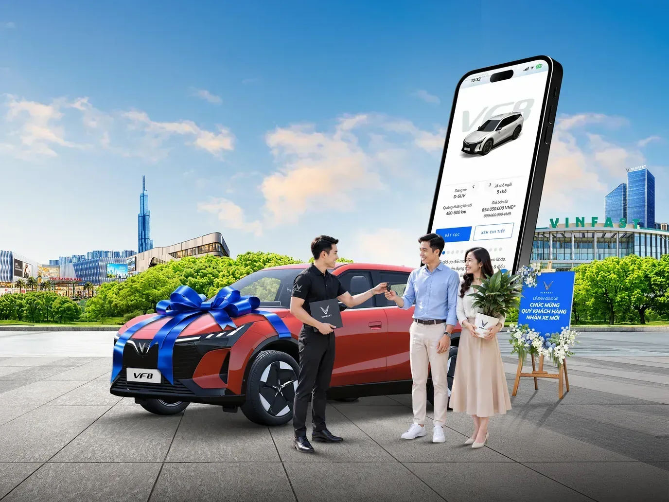 Khách hàng nhận bàn giao xe VinFast