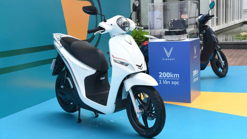 Top 6 mẫu xe máy điện VinFast màu trắng đẹp được ưa chuộng hiện nay