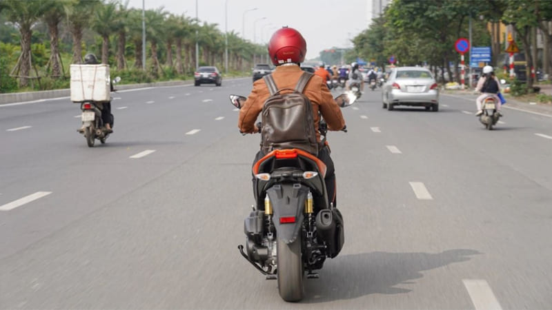 Xe mới mua chưa có biển số có bị phạt không